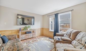 4105 RANGEVIEW Dr, Cheyenne, WY 82001