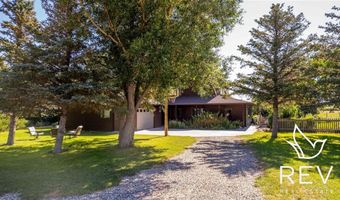 8 Mountain View Dr, Cody, WY 82414