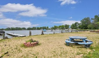 22806 W Loon Lake Blvd, Antioch, IL 60002
