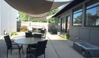 6064 Linfield Ave SE, Alto, MI 49302