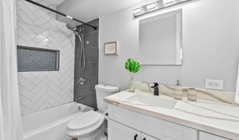 818 S King St 701, Honolulu, HI 96813
