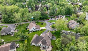 23 Gatehouse Ln, Amherst, NY 14051