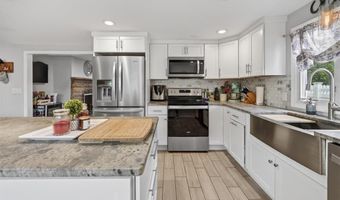 165 Salem Ave, Cranston, RI 02920