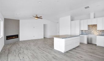 10533 Mohawk Rd, Apple Valley, CA 92308