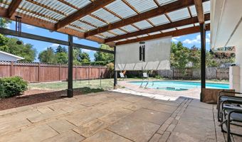 1114 LAKEWOOD Dr, Albany, OR 97321