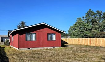 1121 RANSOM Ave, Brookings, OR 97415