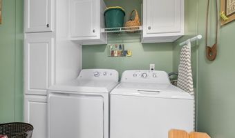 14231 Dykeland Rd, Amelia Court House, VA 23002