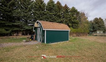 215 44th St N, Cody, WY 82414