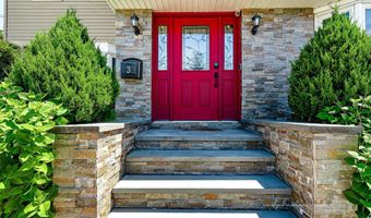 3 Grant Ave, Albertson, NY 11507
