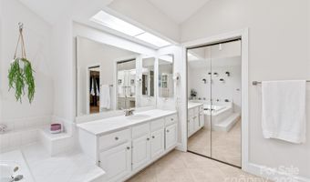 8600 Brownes Pond Ln, Charlotte, NC 28277