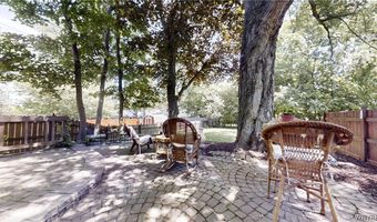 293 Burroughs Dr, Amherst, NY 14226