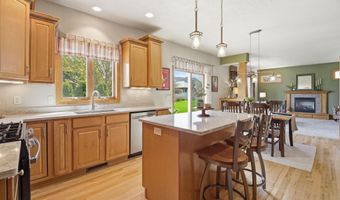 3208 S SOLITUDE Ln, Appleton, WI 54915