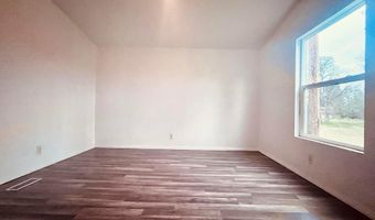 5321 Pine St, Anderson, CA 96007