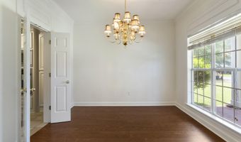 52 Eastgate Dr, Brandon, MS 39042