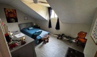 26585 W Maple St, Antioch, IL 60002