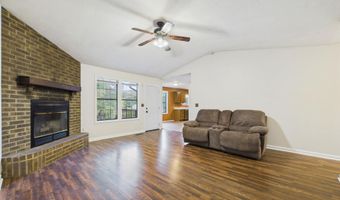 40 Chimney Rd, Batesville, AR 72501