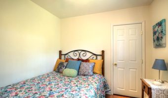 2 CLARK Dr, Barrington, NJ 08007