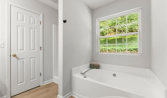 1031 Rolling Ridge Ln, Auburn, GA 30011