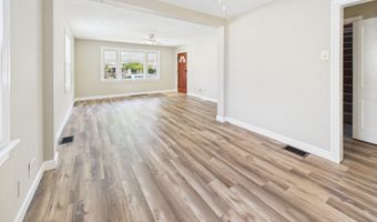 139 E 36th St, Anderson, IN 46013