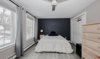 2 Deer Run Cir, Arundel, ME 04046