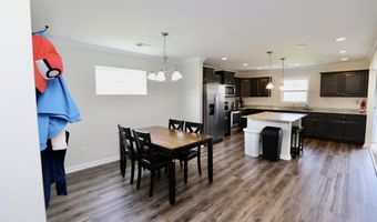 17 Carriagebrook Cir, Camden, SC 29020