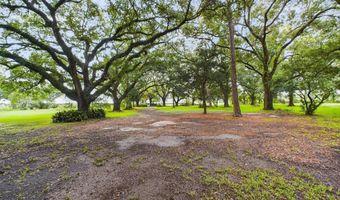 10826 Sidney Gautreaux Rd, Abbeville, LA 70510