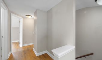 1203 W NORTHLAND Ave, Appleton, WI 54914