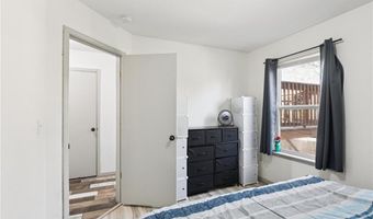 121 Silver Leaf Ln, Baldwin City, KS 66006