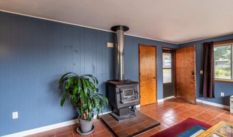 1145 NEWPORT Ave, Bandon, OR 97411