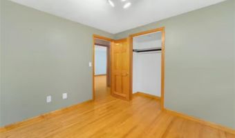 22 Glenwood Dr, Coventry, RI 02816