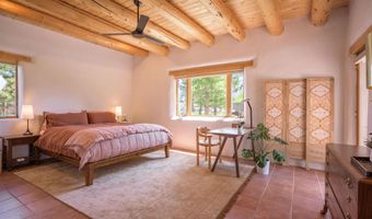 9 Desiderio, Arroyo Seco, NM 87514