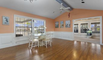 855 Dove Blvd, Bay St. Louis, MS 39520