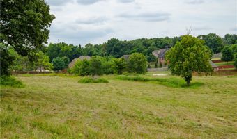 Ozark Acres Drive, Bentonville, AR 72713