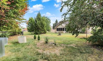 6686 Woodcrest Dr, Avon, IN 46123