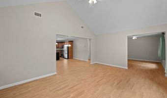 9 River Walk Dr 9, Brooklyn, CT 06234