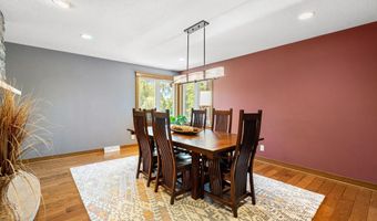 706 23rd St SW, Austin, MN 55912