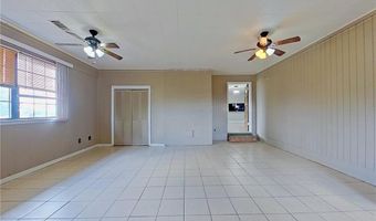 1886 Craven Rd, Baxley, GA 31513