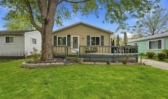 939 Liberty St, Algonac, MI 48001