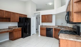 7024 MONARCH PARK Dr, Apollo Beach, FL 33572