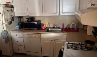 25 Oyster Bay Rd, Absecon, NJ 08201