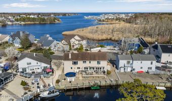 20 Dune Dr, Bayville, NJ 08721