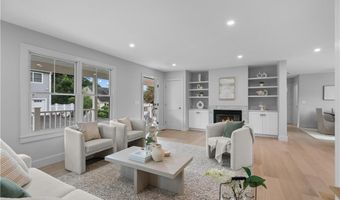 24 Perry Ave, Middletown, RI 02842