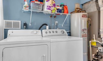 41 Deck St, Barnegat, NJ 08005