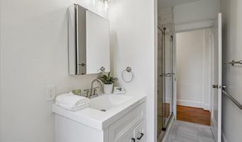 2410 20TH St NW 208, Washington, DC 20009
