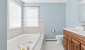 45 Silo Dr, Cranston, RI 02921