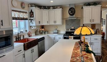 4127 Golf Course Rd, Basin, WY 82410