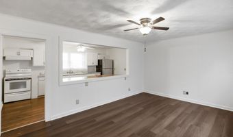 1006 Woodall St, Albertville, AL 35951