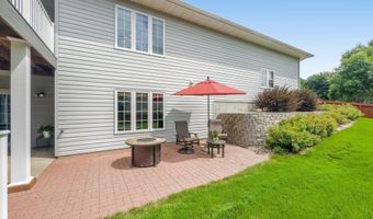 417 E Meadowlark Cir, Brandon, SD 57005
