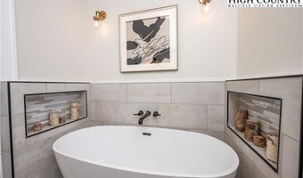 617 Eagle Creek Trl, Banner Elk, NC 28604