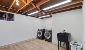 72 E 1600 Rd, Baldwin City, KS 66006